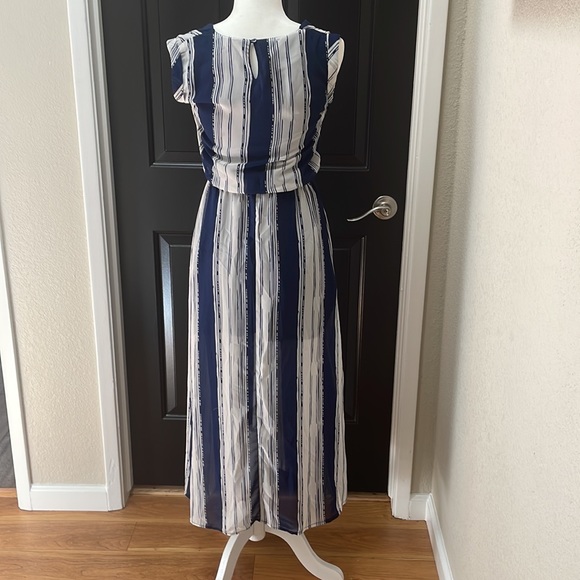 Summer Maxi Dress - Picture 3 of 5